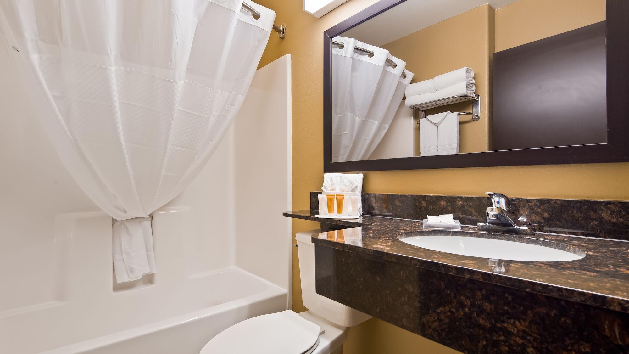 Microtel & By Wyndham Austin South