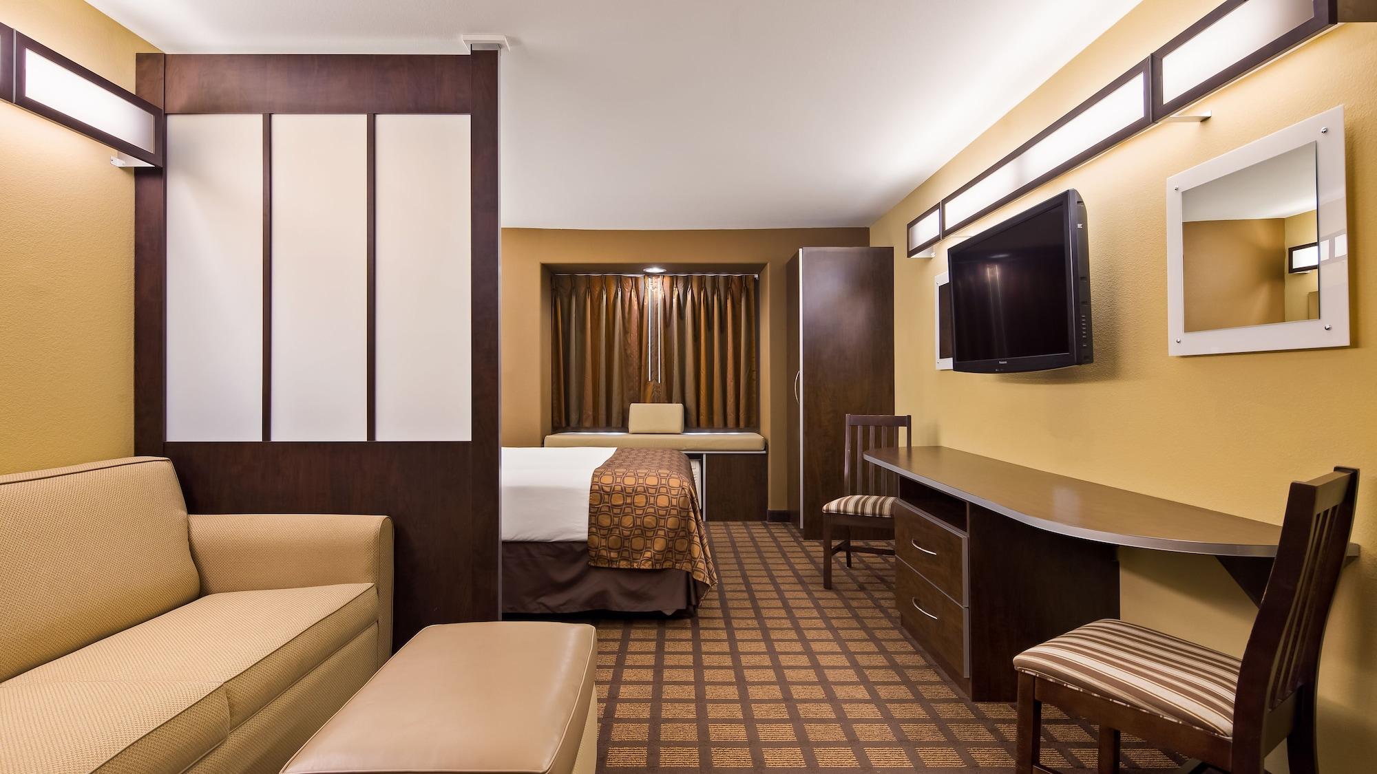 Microtel & By Wyndham Austin South Hotel