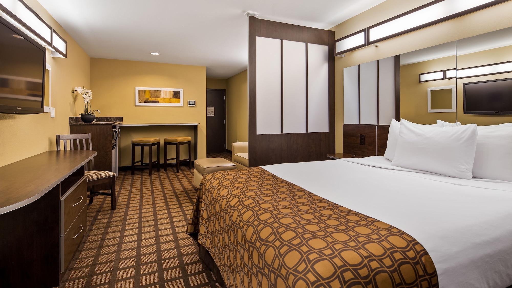 Hotel Microtel & By Wyndham Austin South 3*
