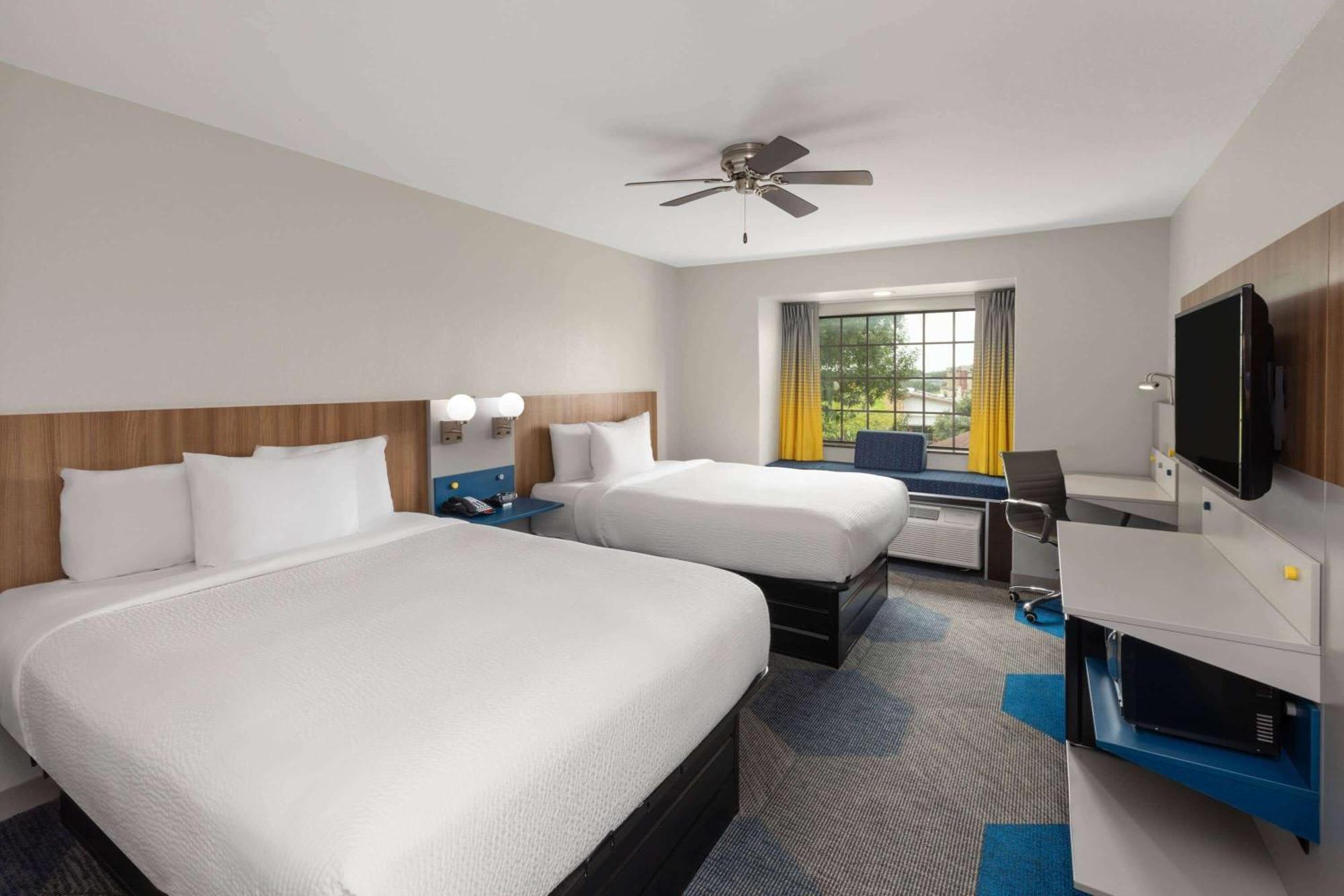 Microtel & By Wyndham Austin South 3*