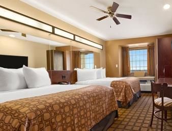 Hotel Microtel & By Wyndham Austin South 3*