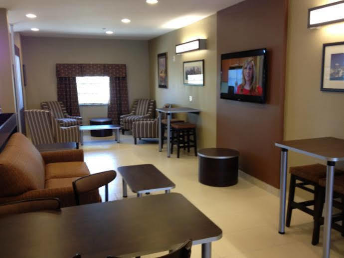 Microtel & By Wyndham Austin South Buda