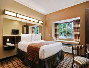 Microtel & By Wyndham Austin South Hotel Buda