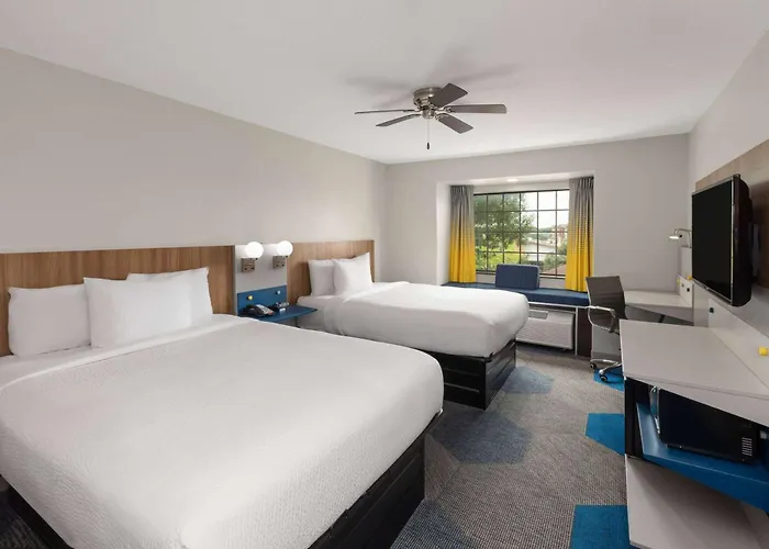 Microtel Inn & Suites By Wyndham Buda Austin South